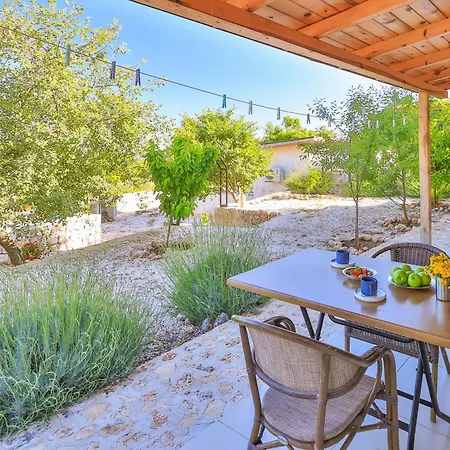 Bademlique Stone * Kaş