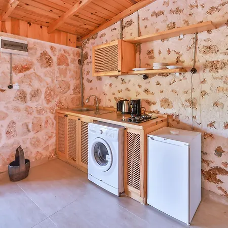 Bademlique Stone Lägenhet *