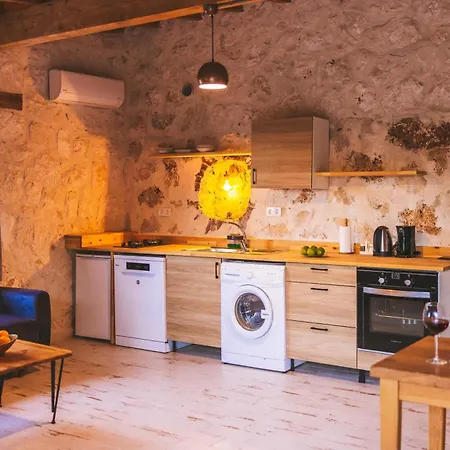 Bademlique Stone * Kaş